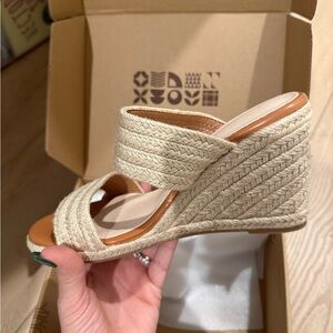 NEVER USED BRAND NEW Women's Tan Wedge Sandals